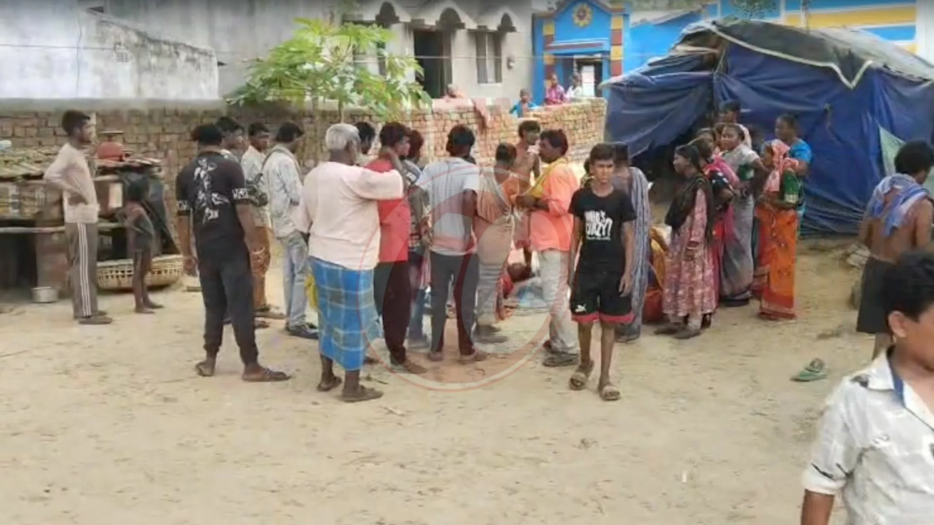 RPF-র মারে মৃত্যু ভিক্ষুক এক মহিলার ! তীব্র চাঞ্চল্য !!
