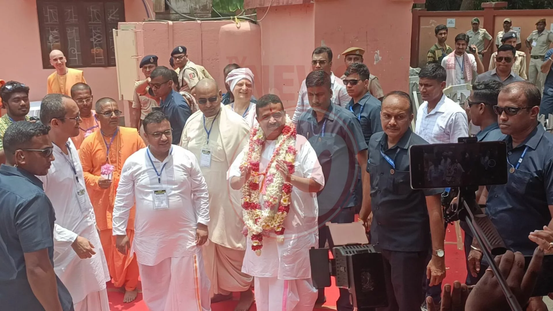বকরি ঈদে মায়াপুর ইসকনে মুখ্যমন্ত্রী শুভেন্দু অধিকারী