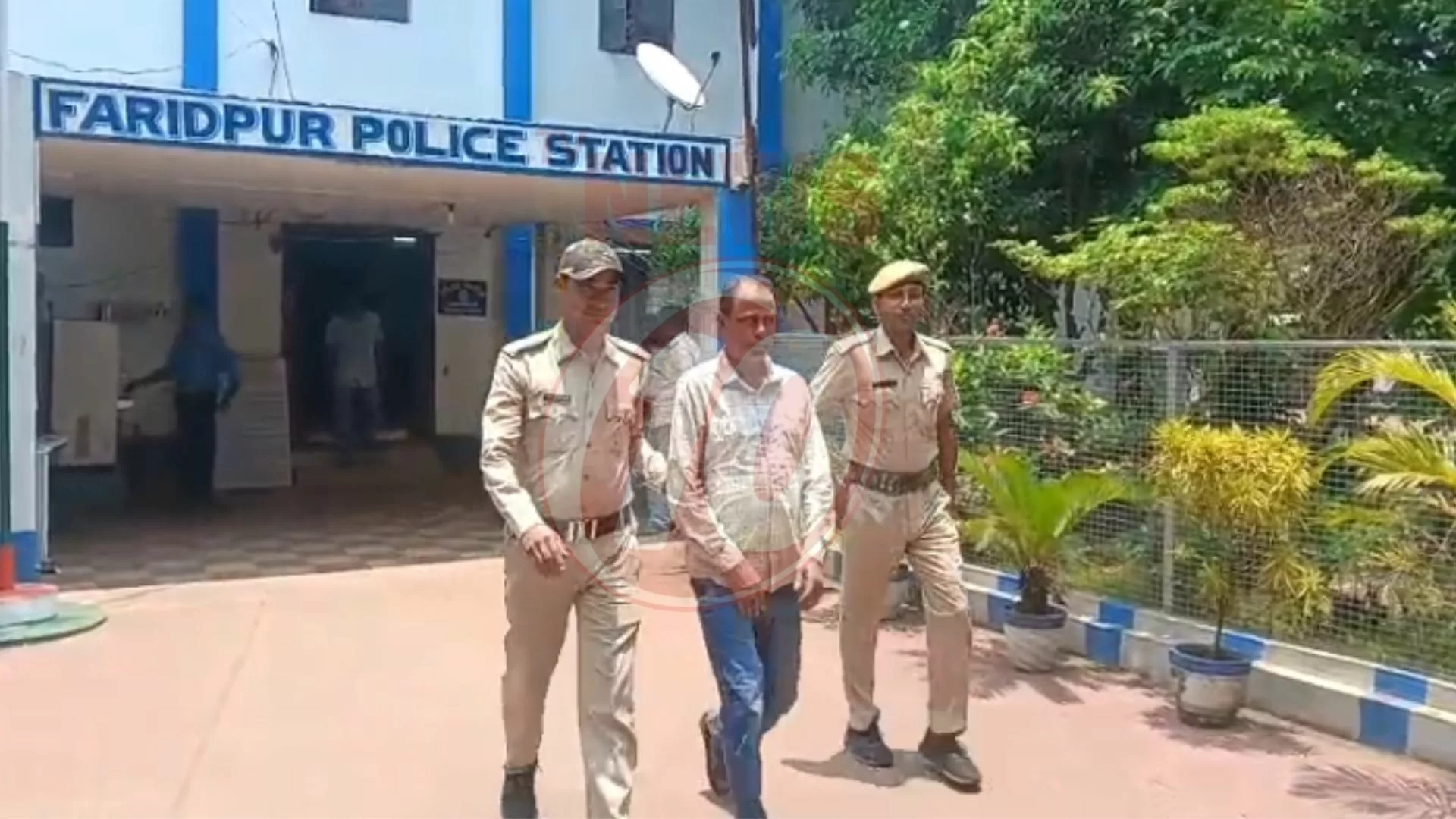 গ্রেপ্তার তৃণমূলের অঞ্চল সভাপতি গৌতম ঘোষ !