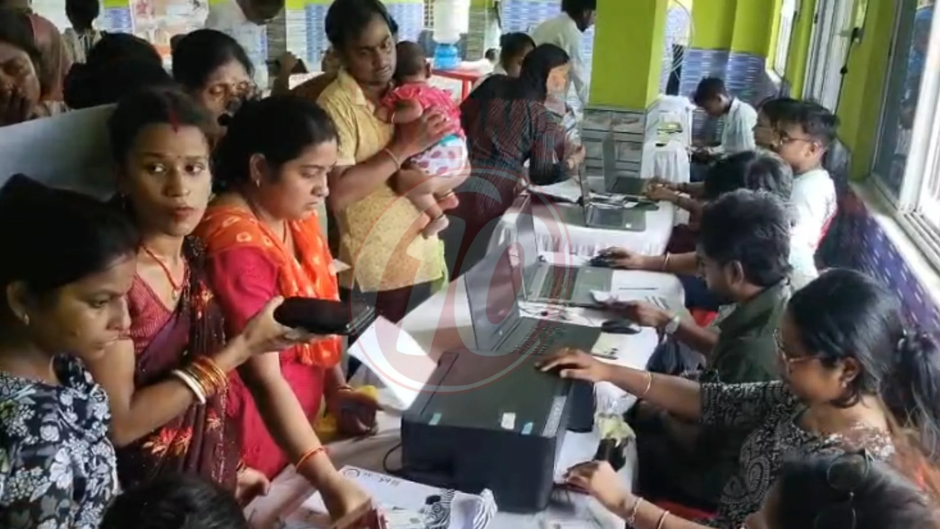 ‘জনকল্যাণ শিবির’- র দ্বিতীয় দিনেও ভিড় ভোর থেকে