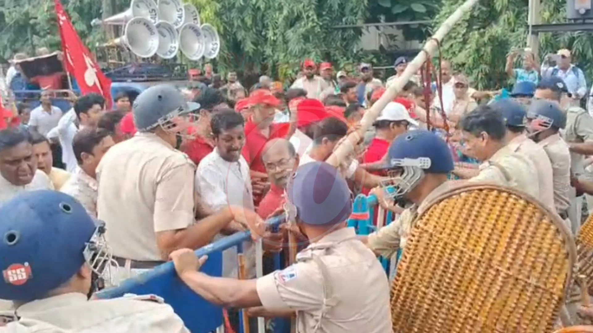 বামেদের ‘জেল ভরো’ কর্মসূচি ঘিরে উত্তেজনা !